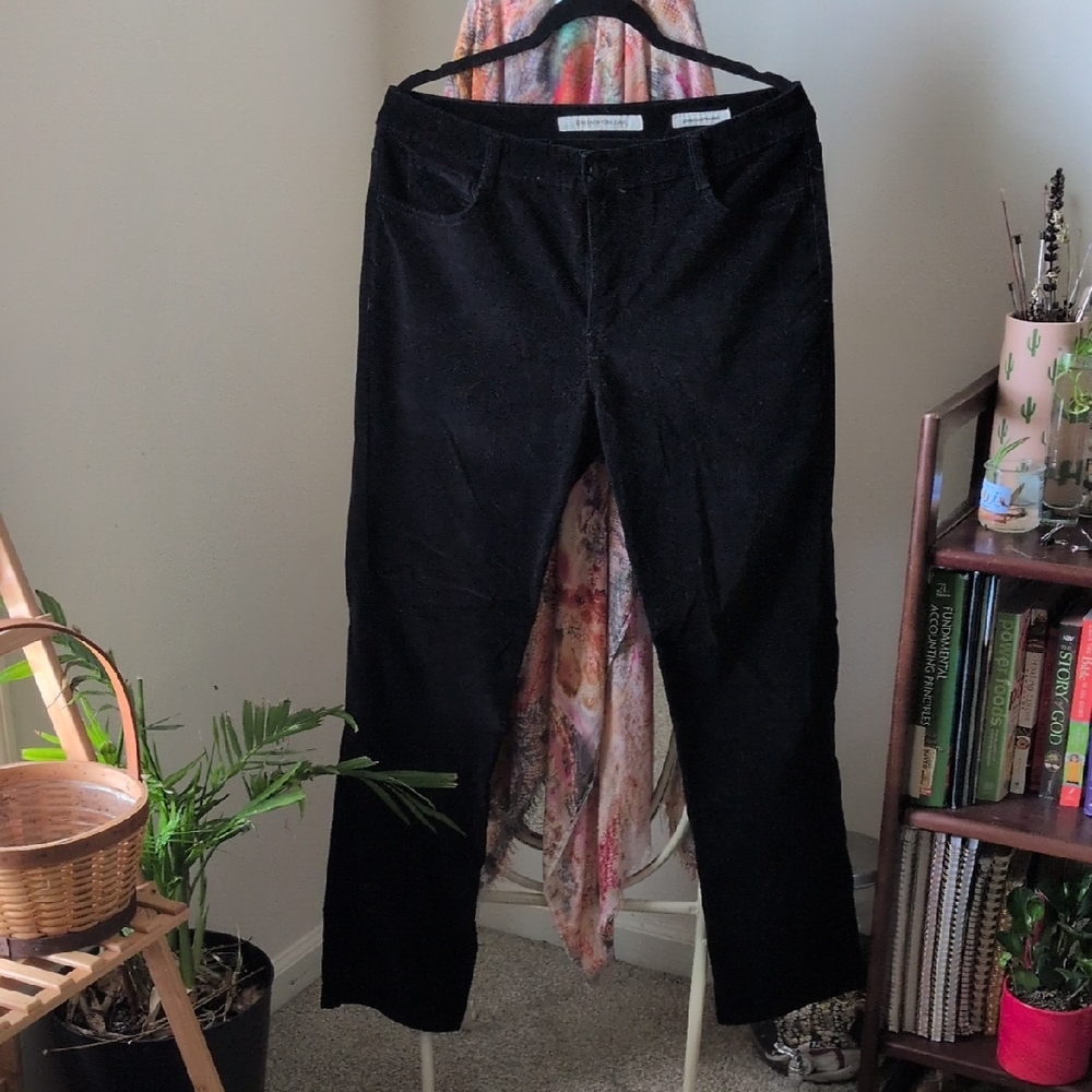 Jones New York Black Straight Leg Jeans